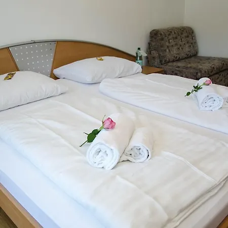 Roulette Apartments Und Zimmer Kirchberg Kirchberg in Tirol Room photo