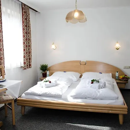 Roulette Apartments Und Zimmer Kirchberg Kirchberg in Tirol Room photo