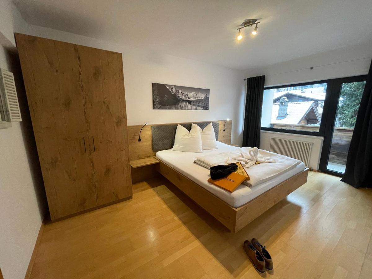 Roulette Und Zimmer Apartment Kirchberg in Tirol