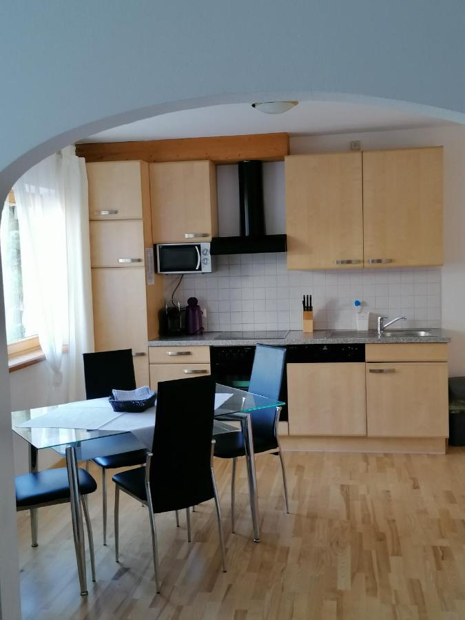 Roulette Und Zimmer Apartment