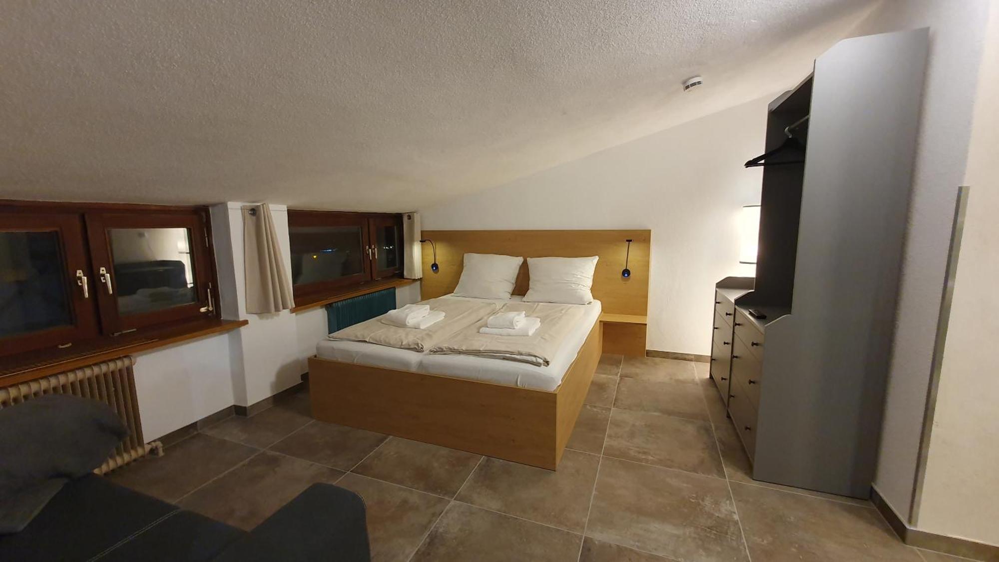Apartment Roulette Und Zimmer