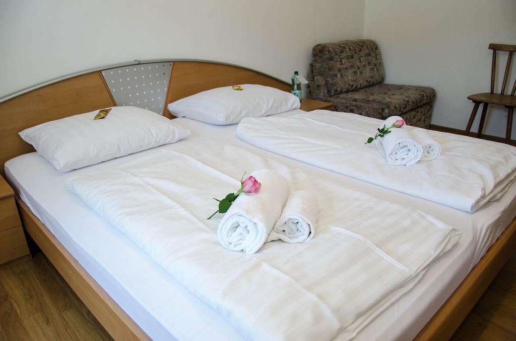 Apartment Roulette Und Zimmer *